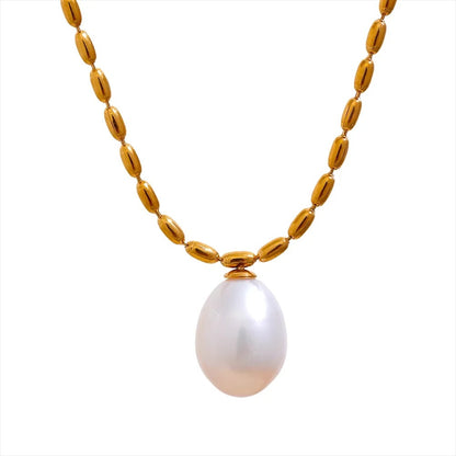 Dainty Pearl Pendant Necklace